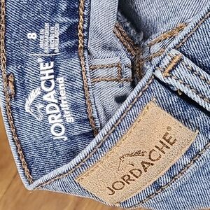JORDACHE 8x21 KIDS PREOWNED STRECH DISTRESED MEDIUM WASH LIKE NEW STRIGHT JEAN